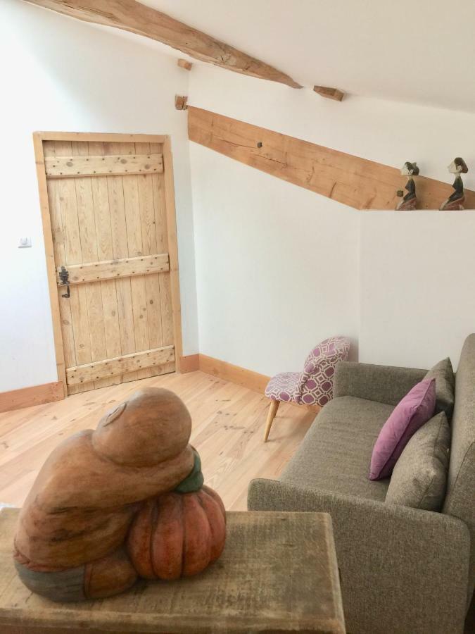 Magnificent Renovated Farmhouse - 10 Min A7 - Leilighet Anneyron Eksteriør bilde